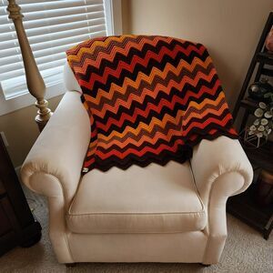 Beautiful Vintage Fall Color Chevron Afghan